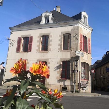 Grande Maison De Ville Entre Terre Et Mer Malestroit Екстериор снимка